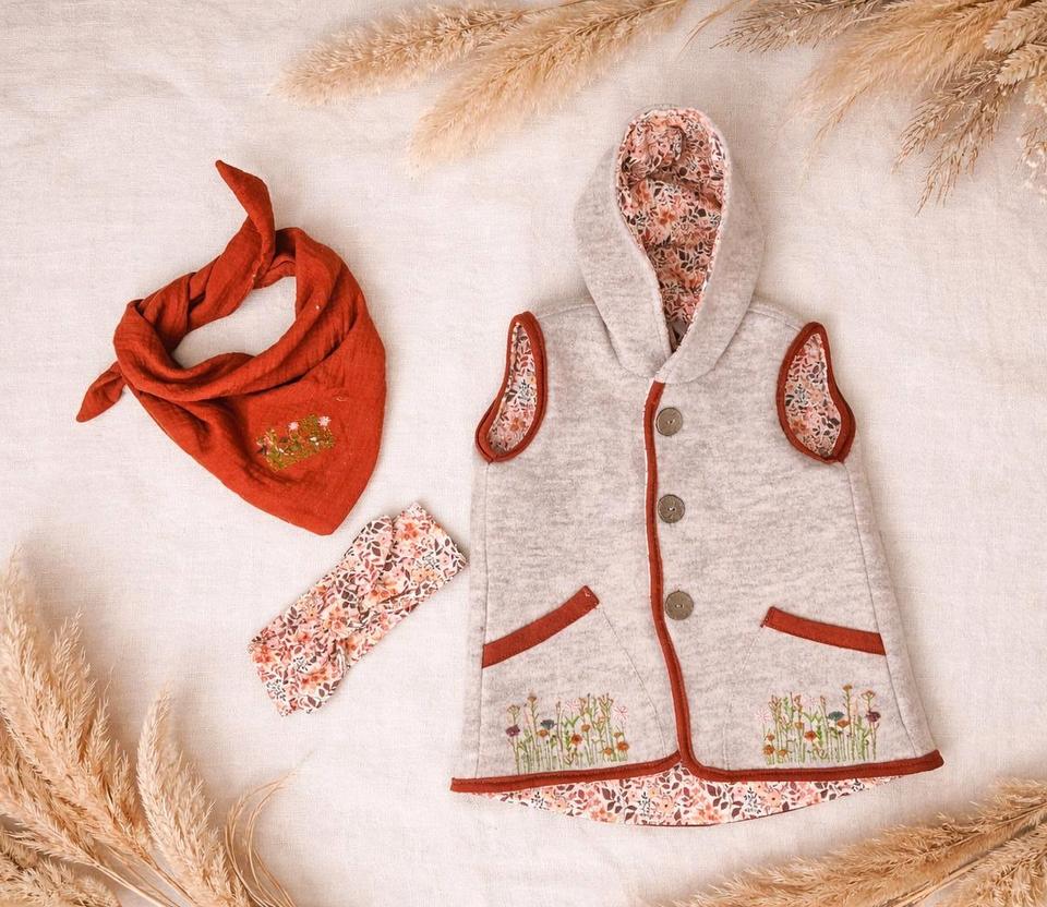 Frühlingsset Weste, Tuch und Stirnband in Wunschgröße – Bild 3